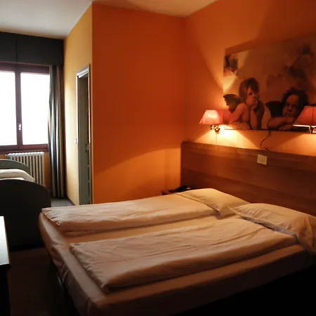 Hotel Corona-2